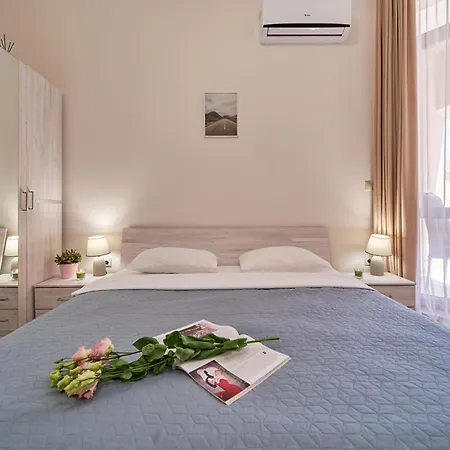 Dreams In La * Золоті Піски