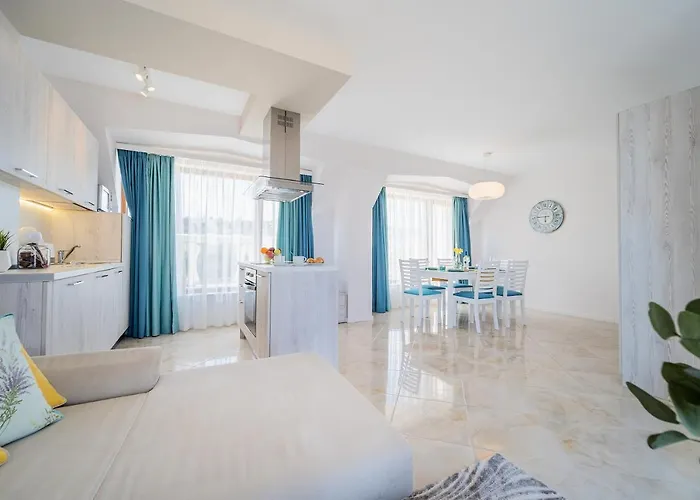 Dreams In La Golden Sands