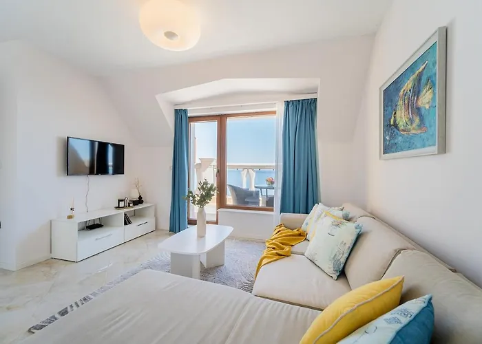 Apartman Dreams In La *